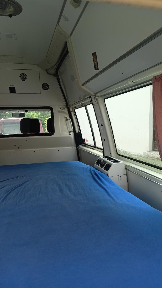 Volkswagen T4 Wohnmobil / Krankenwagen