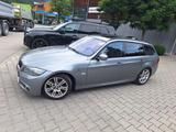 BMW 320 D TOURING M-SPORT (viele Extras...) - BMW 320 aus 2011: Kombi, 320d