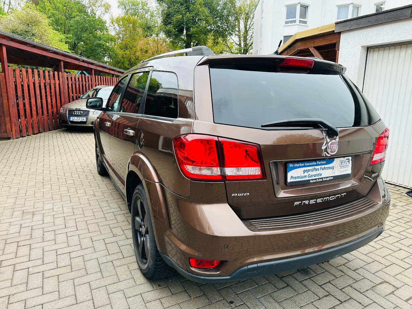 Fiat Freemont 2.0 Multijet Lounge AWD | 170 ch | BVA | 7 places | Toit ouvrant | Navigation | Caméra de recul | Attelage