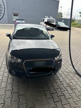 Audi a1 ,Erstzulassung 2011 ich suche 3 Hä... - : Suche