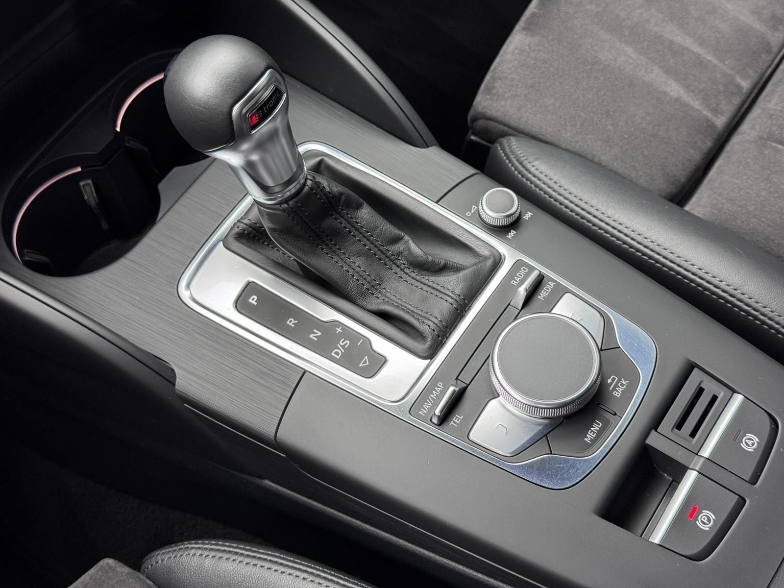 Fahrzeugabbildung Audi SPORTBACK 40 TFSI QUA/ACC/AHK/RCAM/MATRIX/VIRTUA