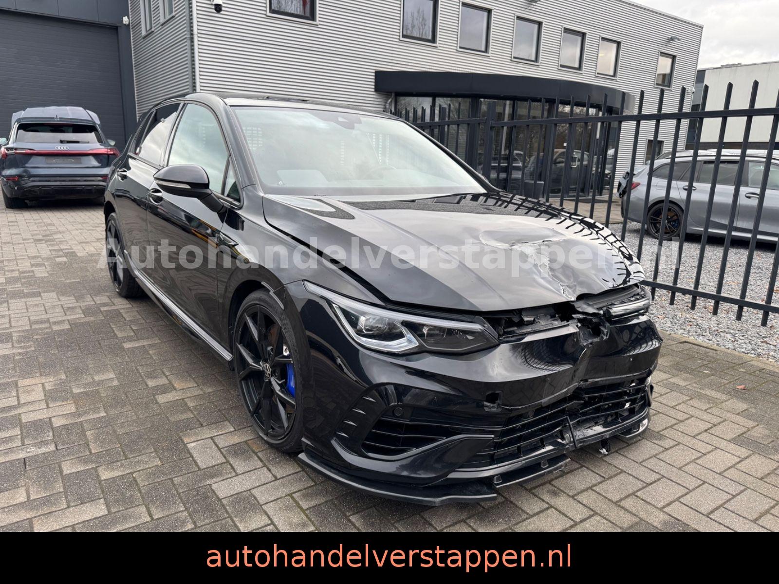 Volkswagen Golf VIII Lim. R 4Motion Performance Pano HUD