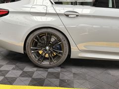 BMW M5/COMPETI/SITZ.BELÜF/BMW GAR/DRIVERS PACKAGE