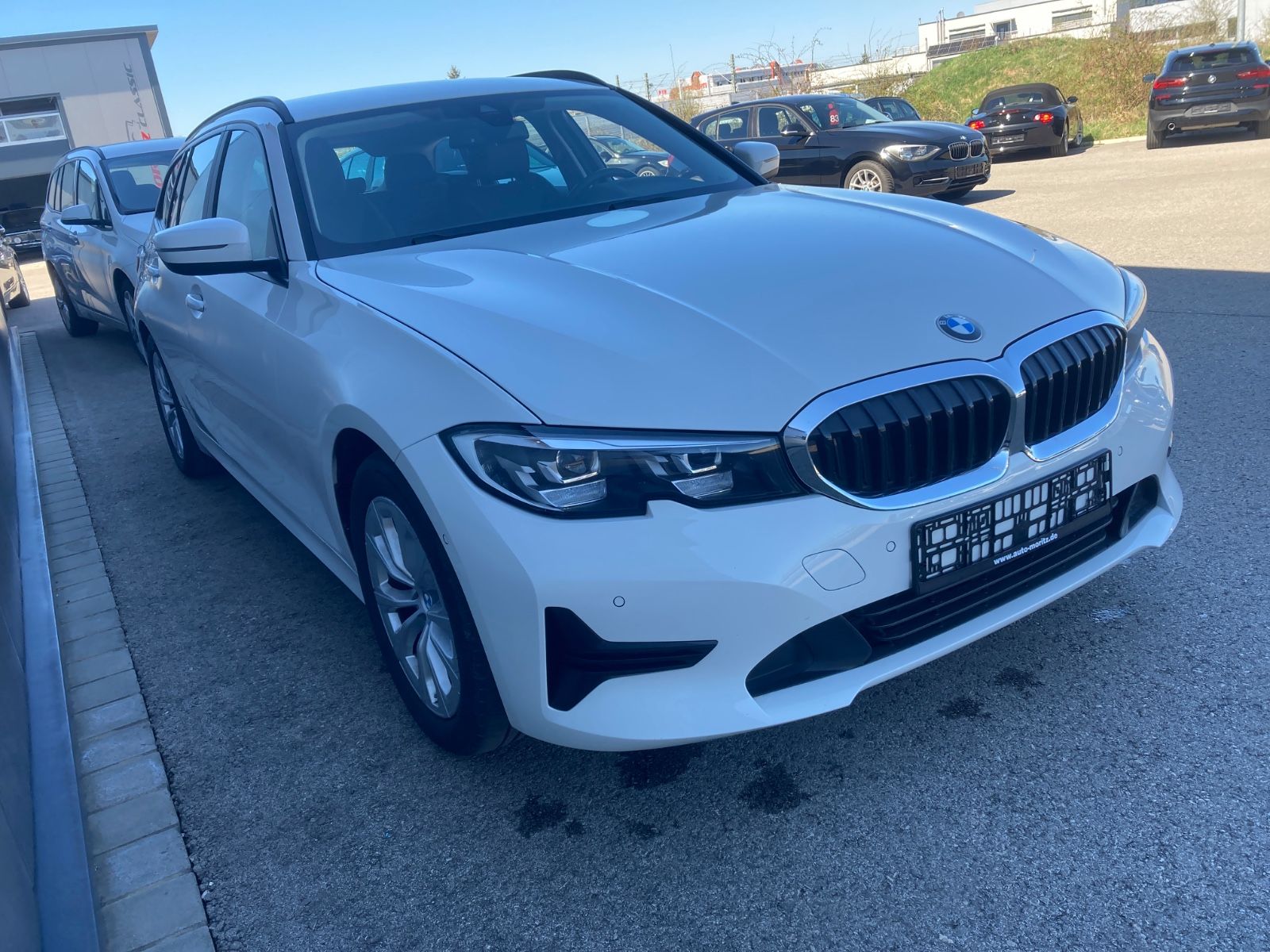 BMW 320iAT *WLAN*LED*DAB*Sportsitze*Teilleder*Kamera foto 10