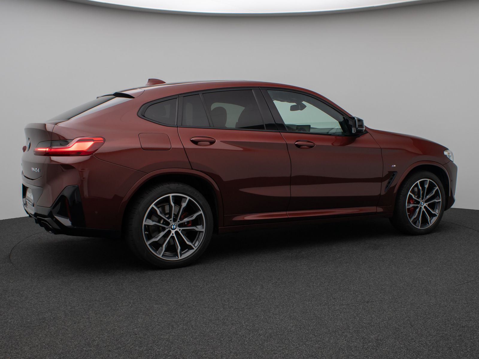 Fahrzeugabbildung BMW X4 M40d 360° Laser DAB Panorama HUD Komfort HiFi