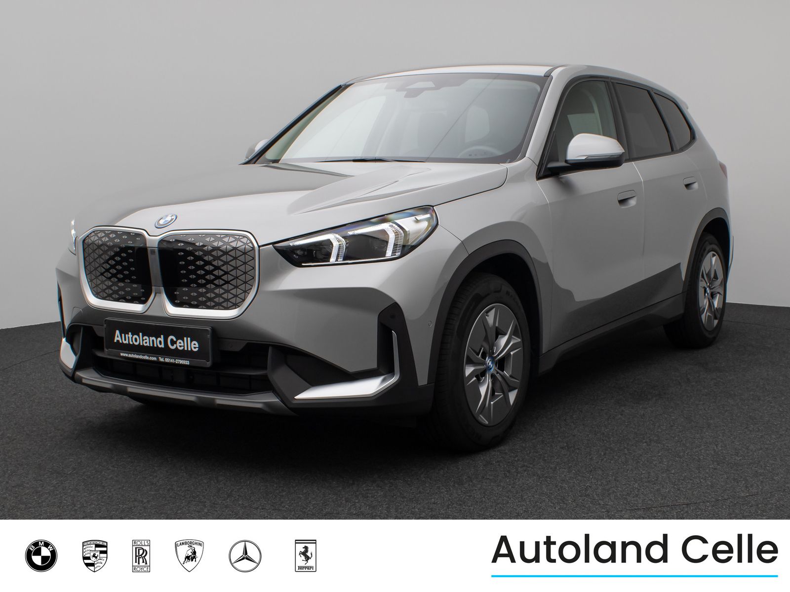 Fahrzeugabbildung BMW iX1 eD20 Kamera DAB Fernlichtassis Komfort Sport
