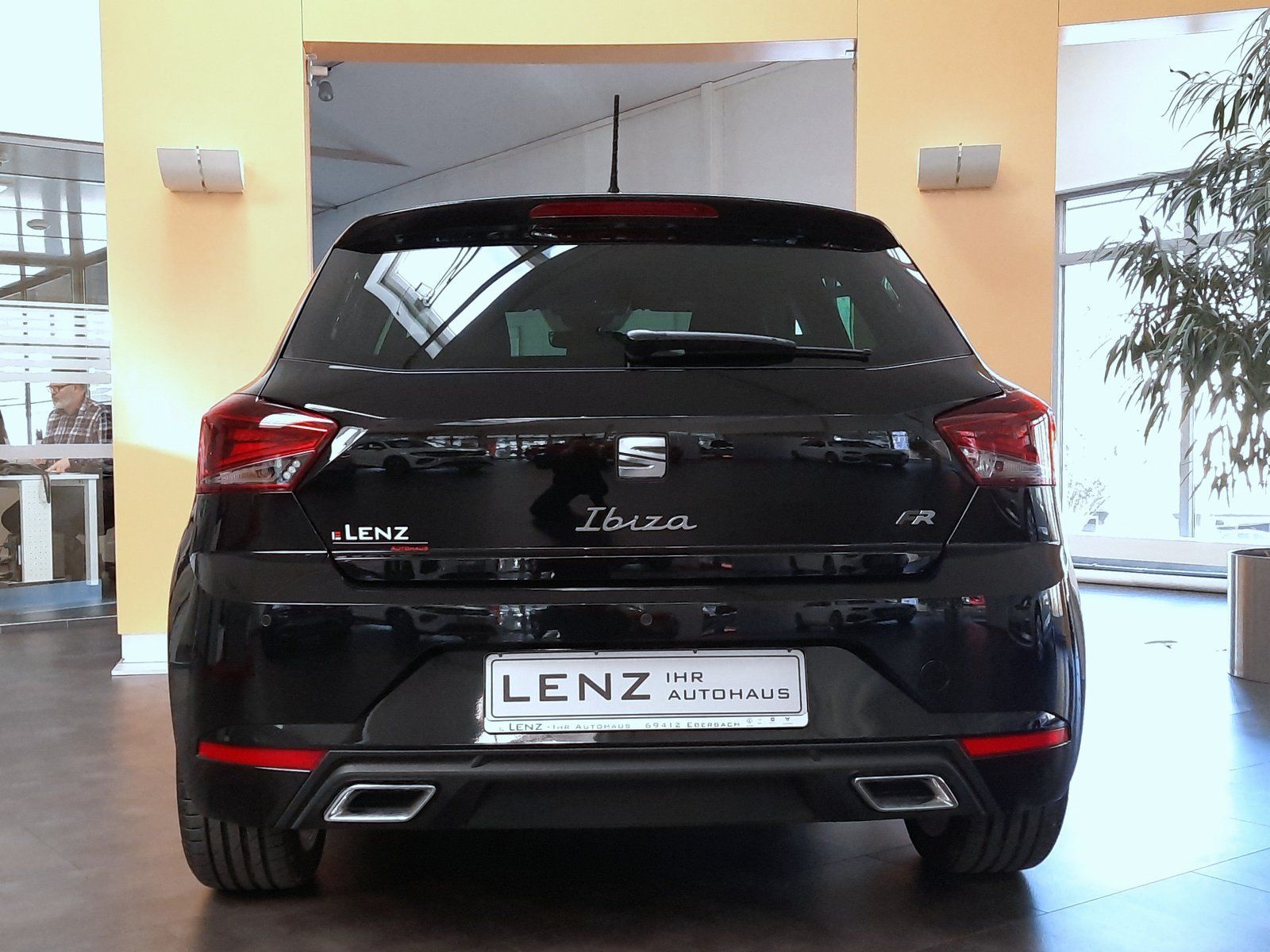 Fahrzeugabbildung SEAT Ibiza FR *LED*Einparkh.*Sitzhzg.*AppConnect*