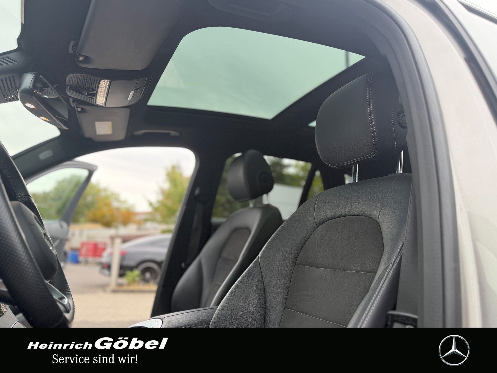 Fahrzeugabbildung Mercedes-Benz GLC 220 d 4M AMG+PANORAMA+ILS+20ZOLL+NIGHTP.+AHK