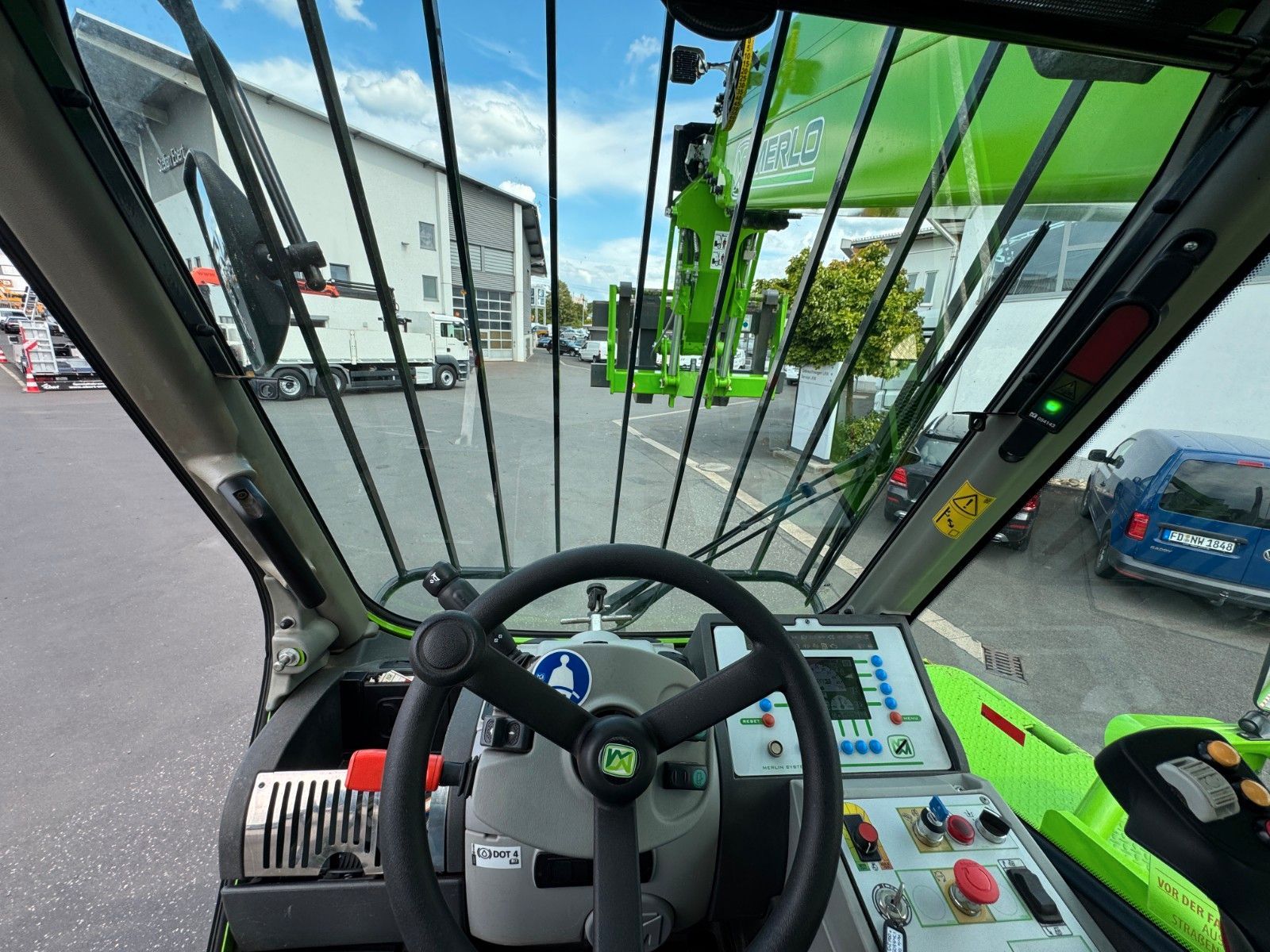 Fahrzeugabbildung Merlo Merlo Roto 60.24 / 1.853h / Gabel / Winde / Korb