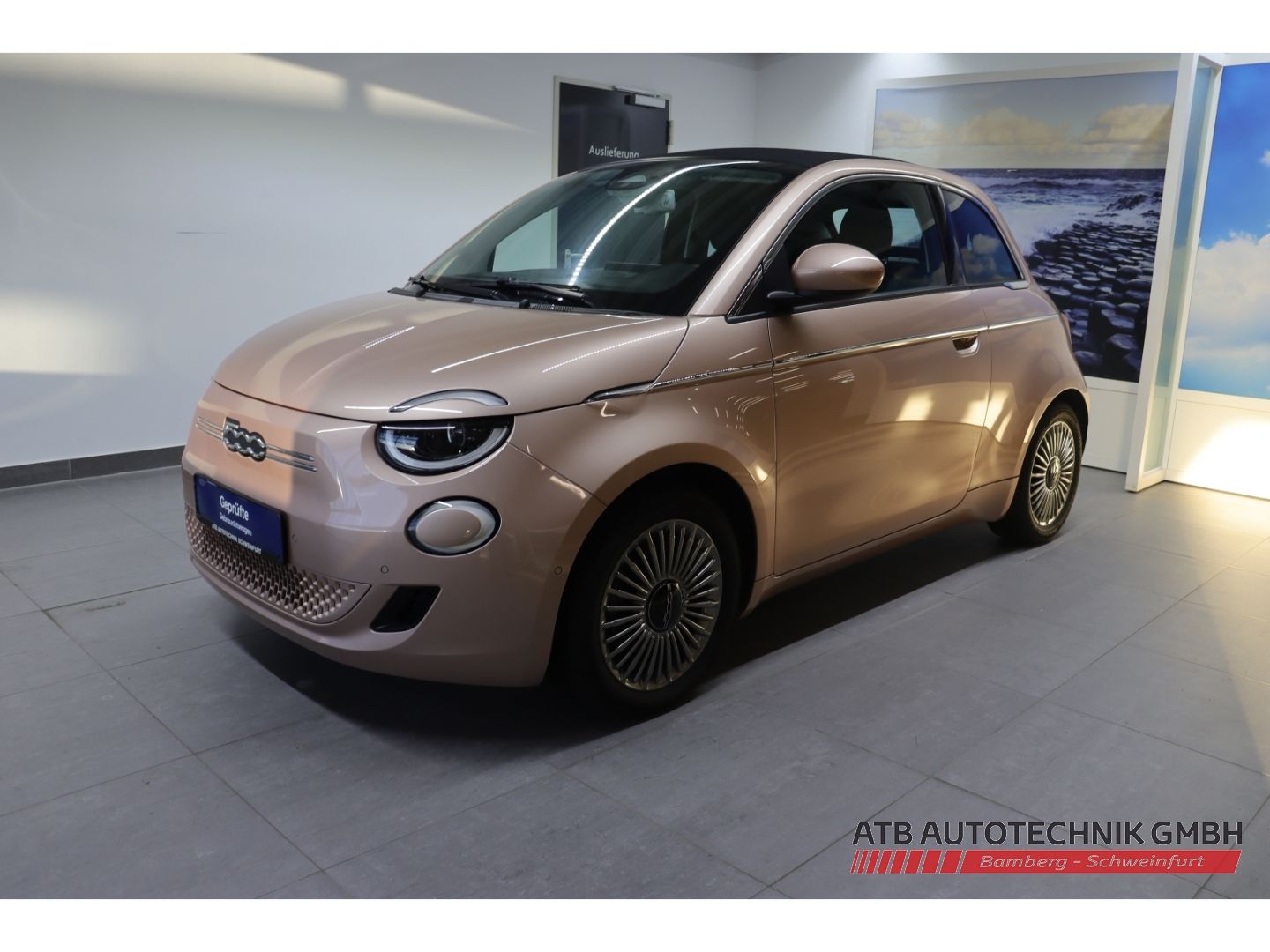 Fahrzeugabbildung Fiat 500e Cabrio 42kWh SOH 95,7% Komfort- und Stylepa