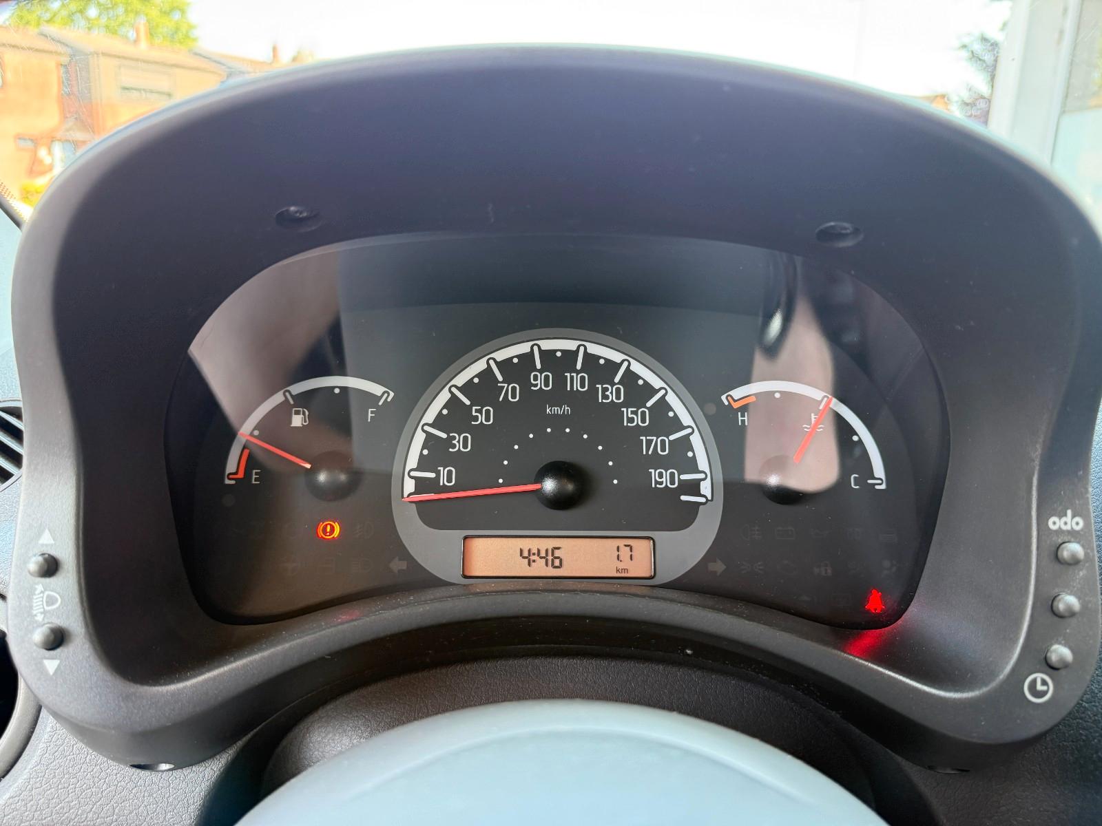 Fiat Panda 1.2 8V MyLive+KLIMA+Servo+ABS+e.Paket+ZV
