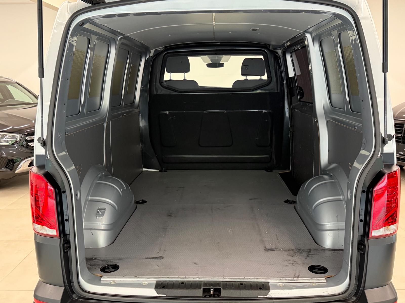 Volkswagen T6.1 Transporter DSG NAVI KLIMA ACC