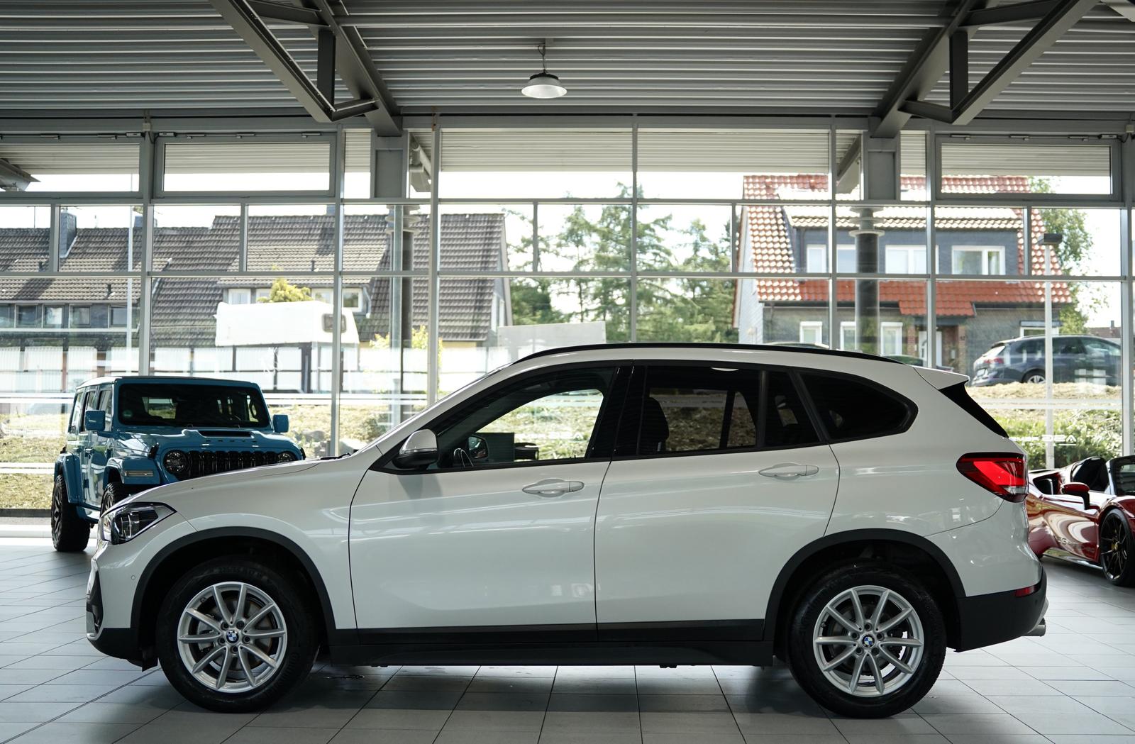 BMW X1 sDrive 18 I Advantage *1.H *Sportsitze *Leder, миниатюра 15