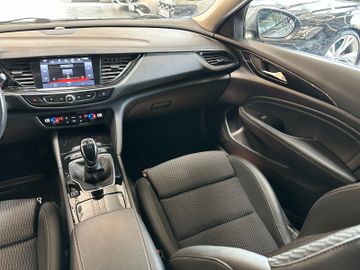 Opel Insignia B*LKHZ*2-ZONEN*LED*CARPLAY*CAMERA*