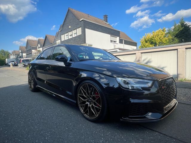 AUDI RS3 2.5 TFSI S tronic quattro -