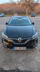 Renault Megane ENERGY TCe 130 EDC Intens Grandtour I... - Renault Megane: Von Privat