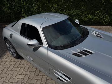 صورة 2 لـ 2010 Mercedes-BENZ SLS AMG