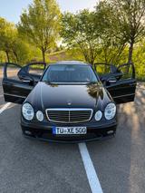 Mercedes-Benz E 500 AVANTGARDE Avantgarde - Mercedes-Benz E 500 aus 2004