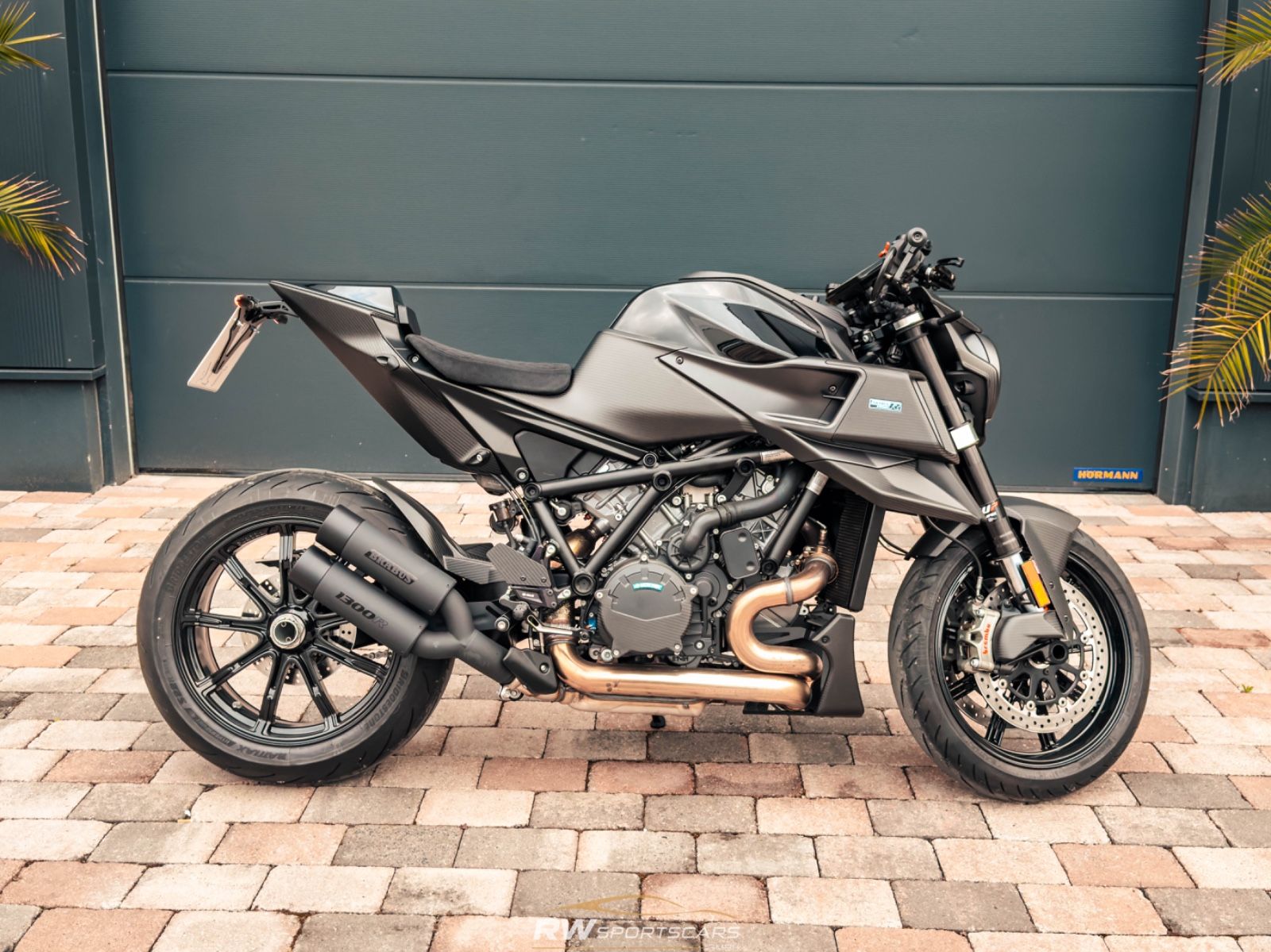Fahrzeugabbildung KTM Brabus 1300 R Black one of 145
