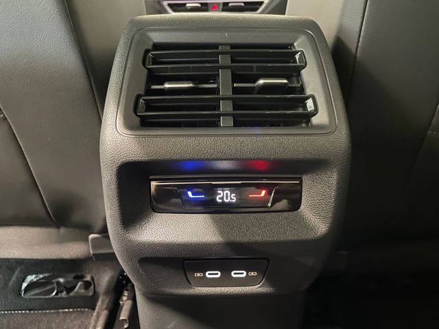 Tiguan R-Line 2.0 TDI DSG AHK PANO NAVI