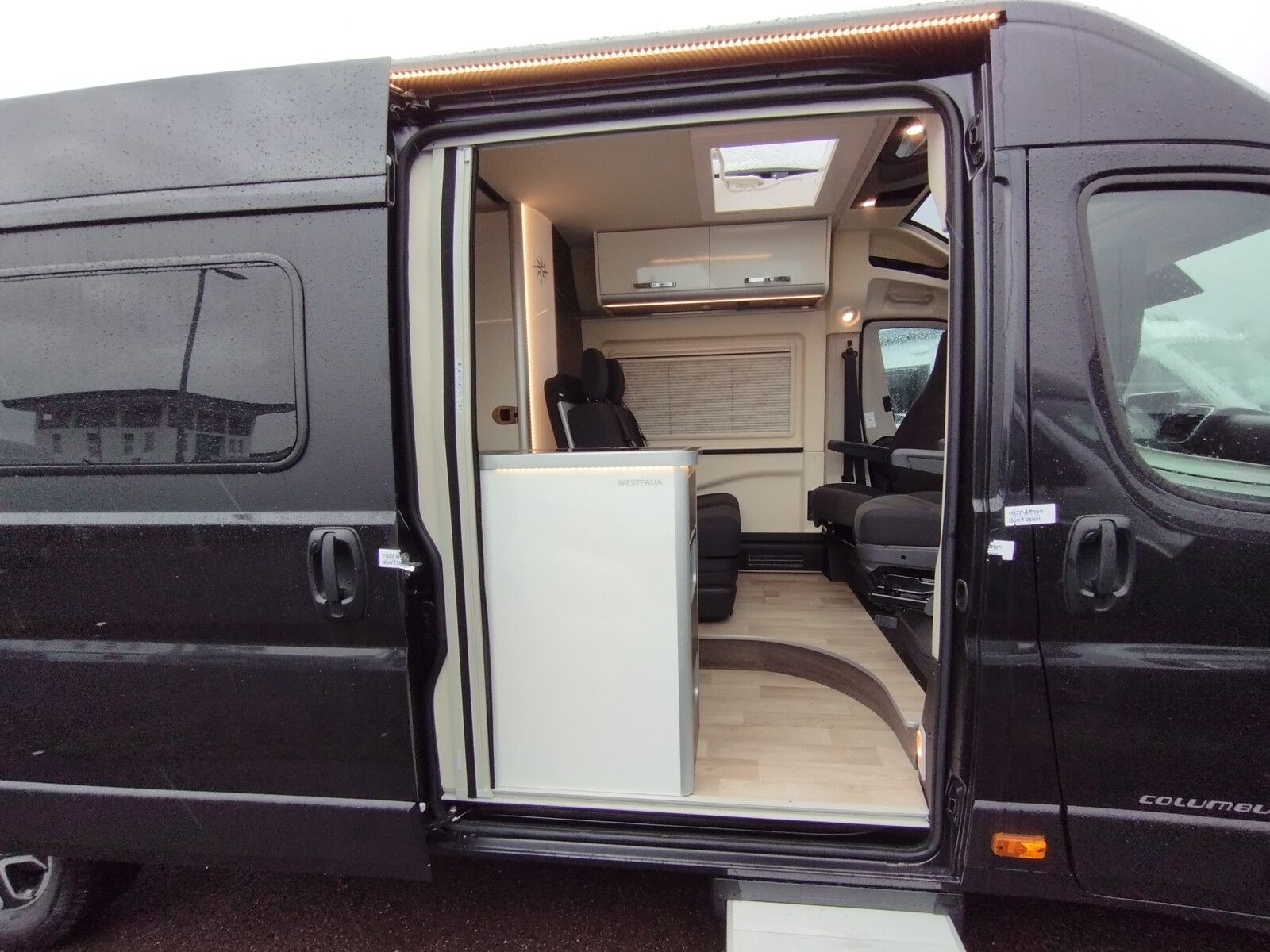 Fahrzeugabbildung Westfalia Columbus 641 E 180 PS 10795,- EUR Sondernachlass
