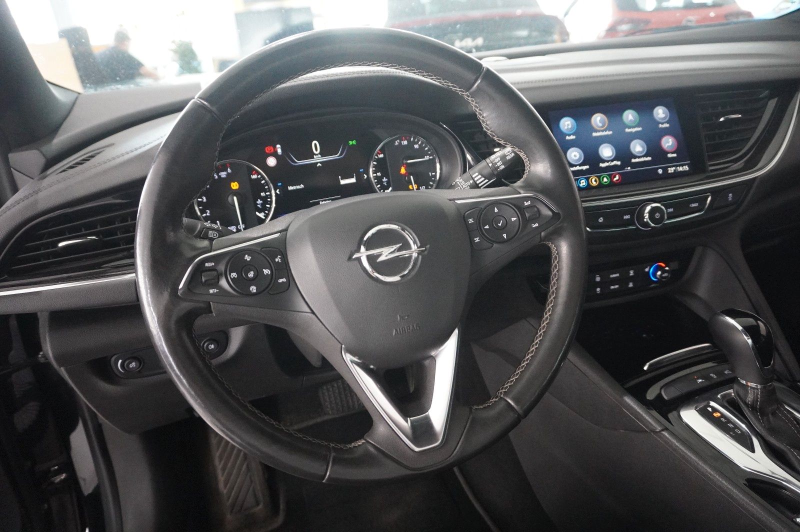 Fahrzeugabbildung Opel Insignia B ST 2.0D ELEGANCE 4X4 NAVI/HUD/BOSE/AH