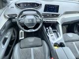 Peugeot 3008 GT*AUTO*PANO*LED*AHK*1-HAND*VC*ACC*19" - Peugeot 3008 mit Diesel-Antrieb