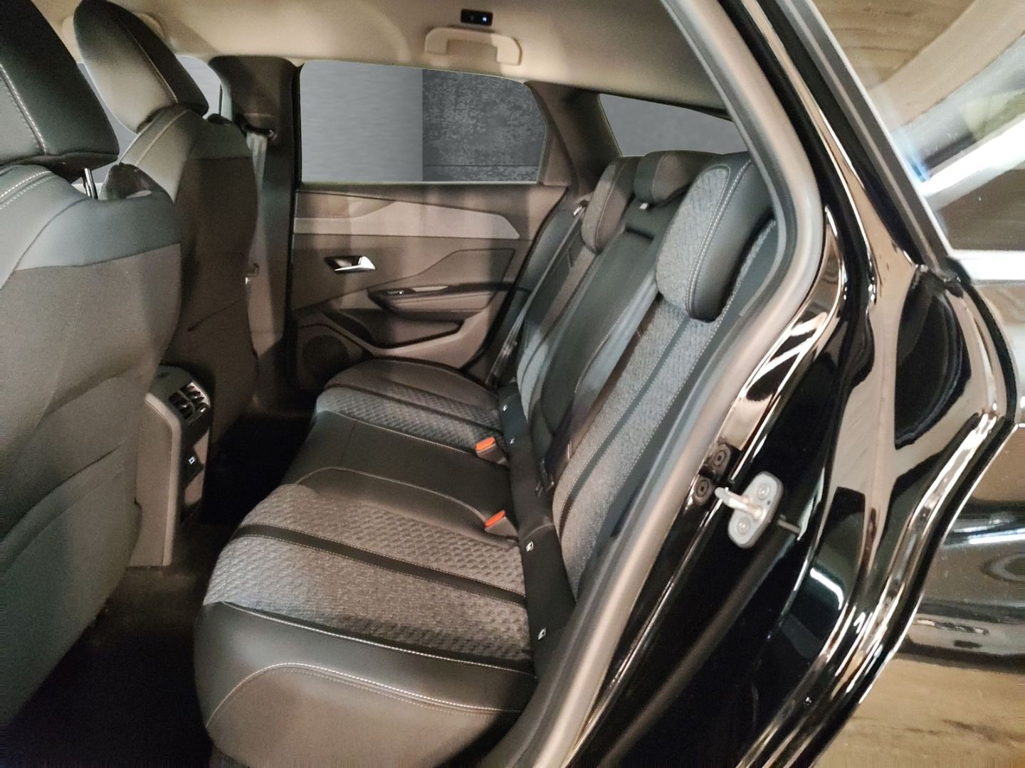 Peugeot 308 - Bild 9