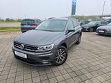 Volkswagen Tiguan Comfortline 4Motion DSG NAVI ACC LED DT - VW Tiguan Gebrauchtwagen in Freiburg