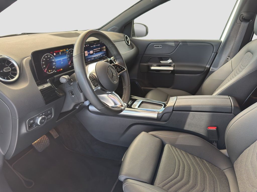 Fahrzeugabbildung Mercedes-Benz B 200 SpurH*AUT*LM*Teilled.