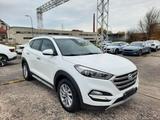 Hyundai Tucson Blue Classic Navigation Kamera. - Hyundai Tucson Classic mit Diesel-Antrieb
