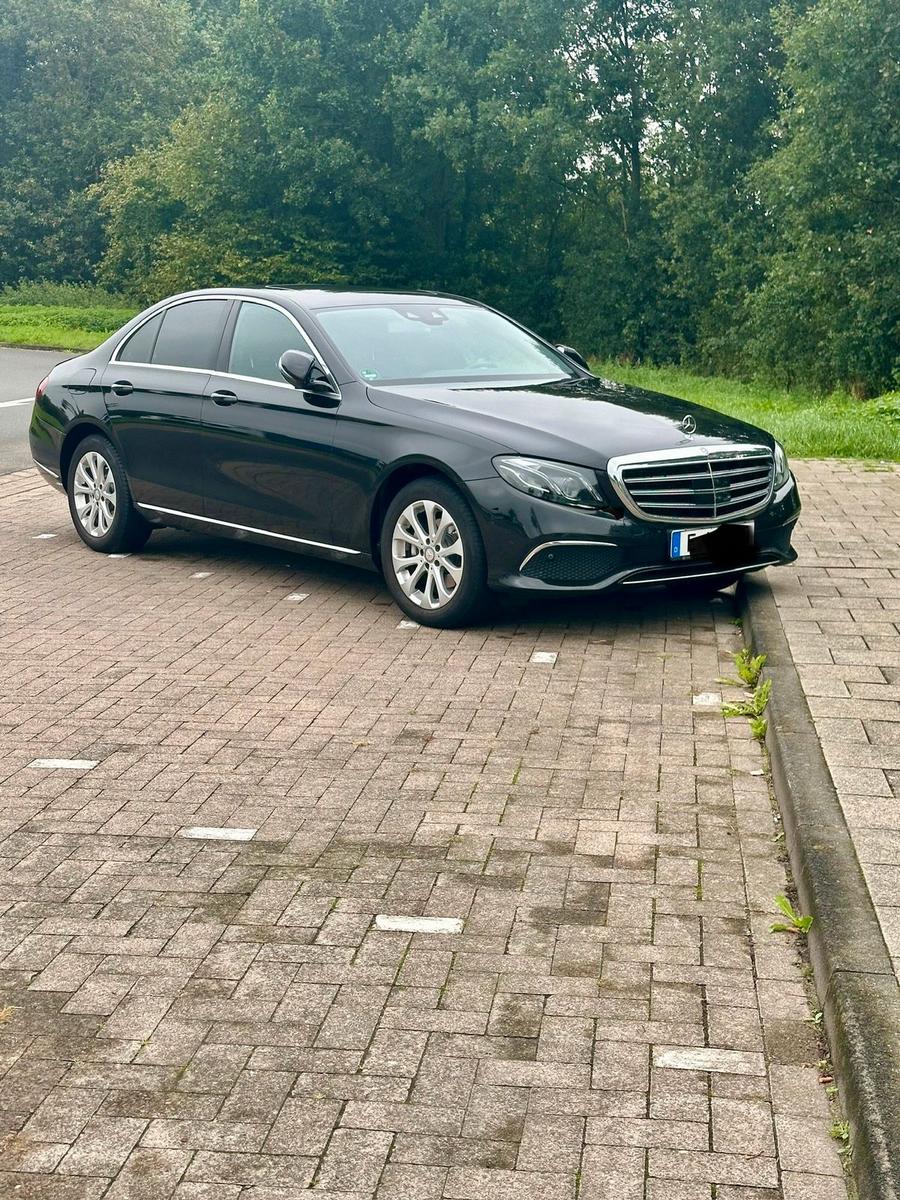 Mercedes-Benz E 220