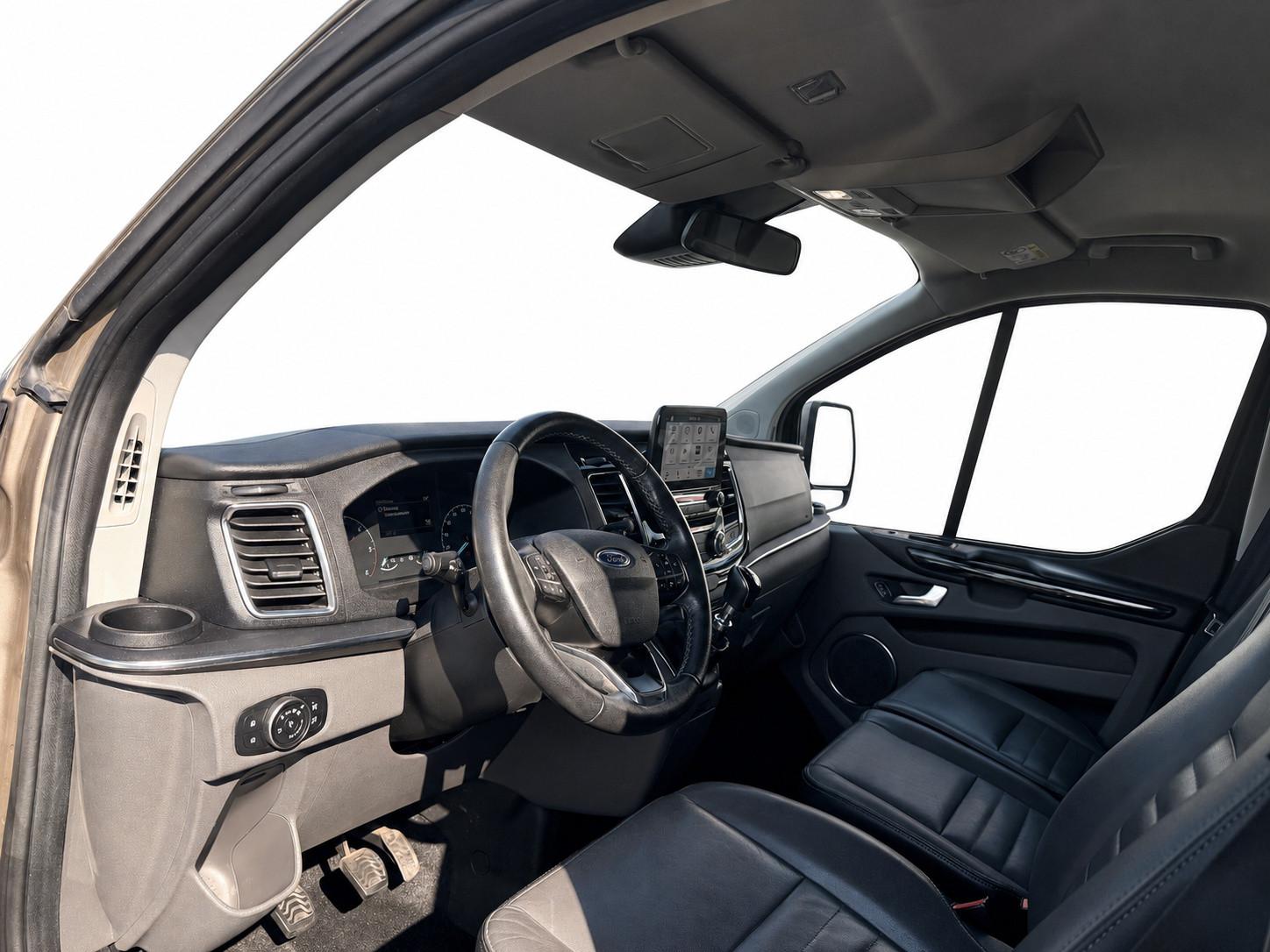 Ford Tourneo Custom *9Sitzer*Titanium*Bi-Xenon*Leder