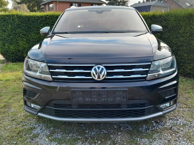 Volkswagen Tiguan 1.5 TSI Allspace Voll Standheizung Leder