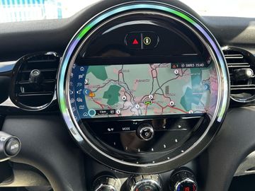 MINI Cooper SE - 12