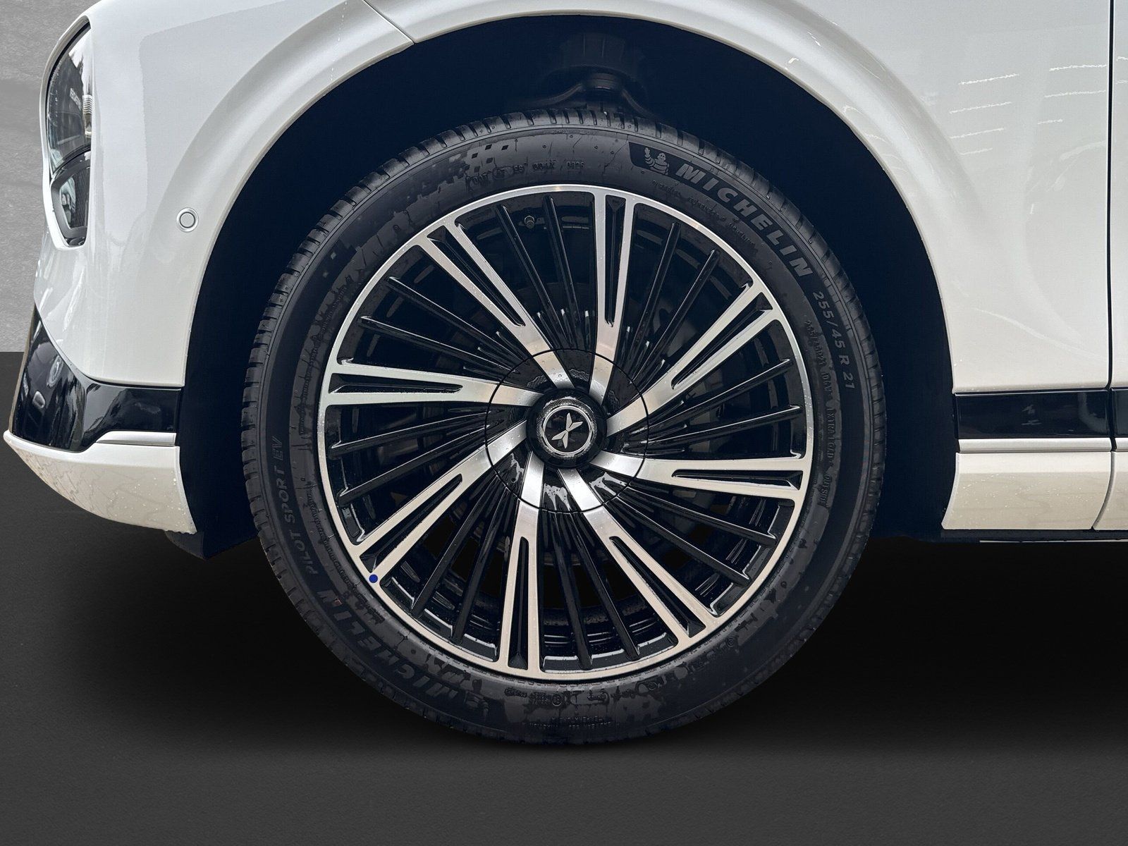 XPENG G9
