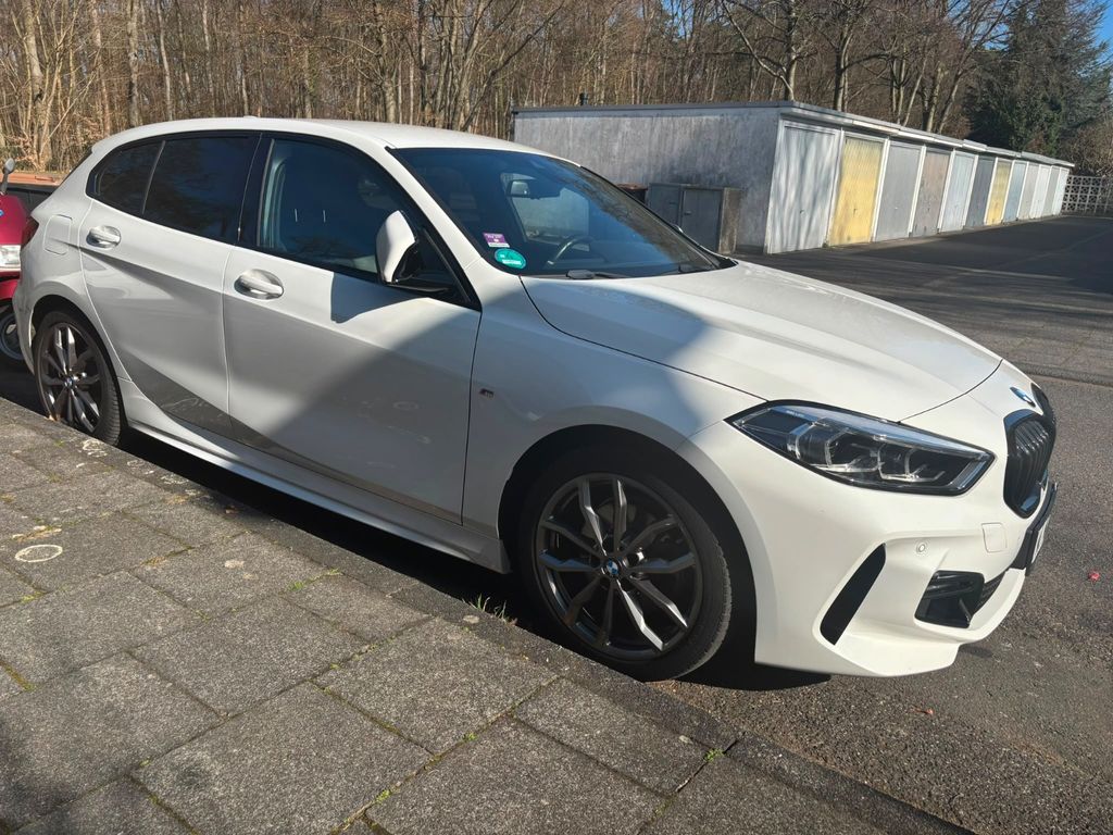 Image of BMW 118