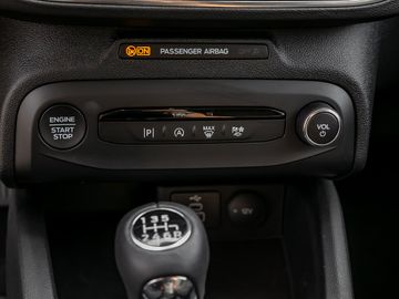 Ford Focus Turnier 1.0 Titanium Kamera Navi LED