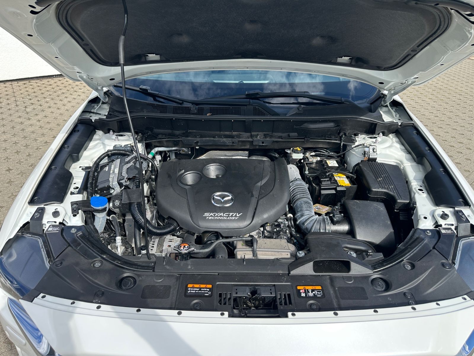 Fahrzeugabbildung Mazda CX-5 Sports-Line AWD/Navi/Leder/LED/360°Kam/AHK