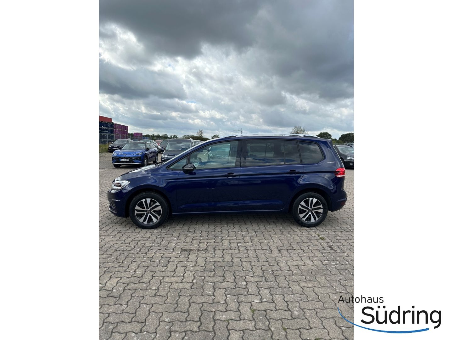 Volkswagen Touran 1,5 TSI Energy DSG AHK Rückfahrk. Navi foto 2