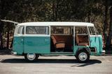 Volkswagen T2b - blaue Volkswagen T2