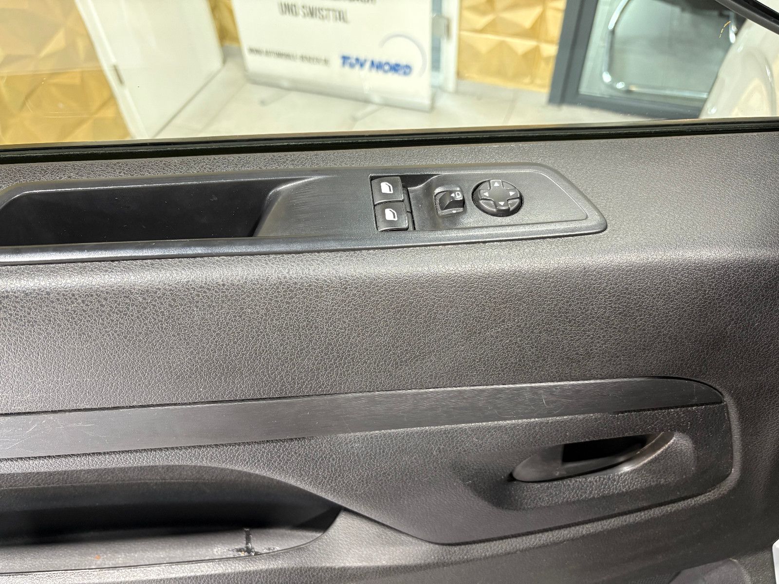 Fahrzeugabbildung Toyota Proace L2 Kasten Meister/360°/NAVI/APPLE/3-SITZ
