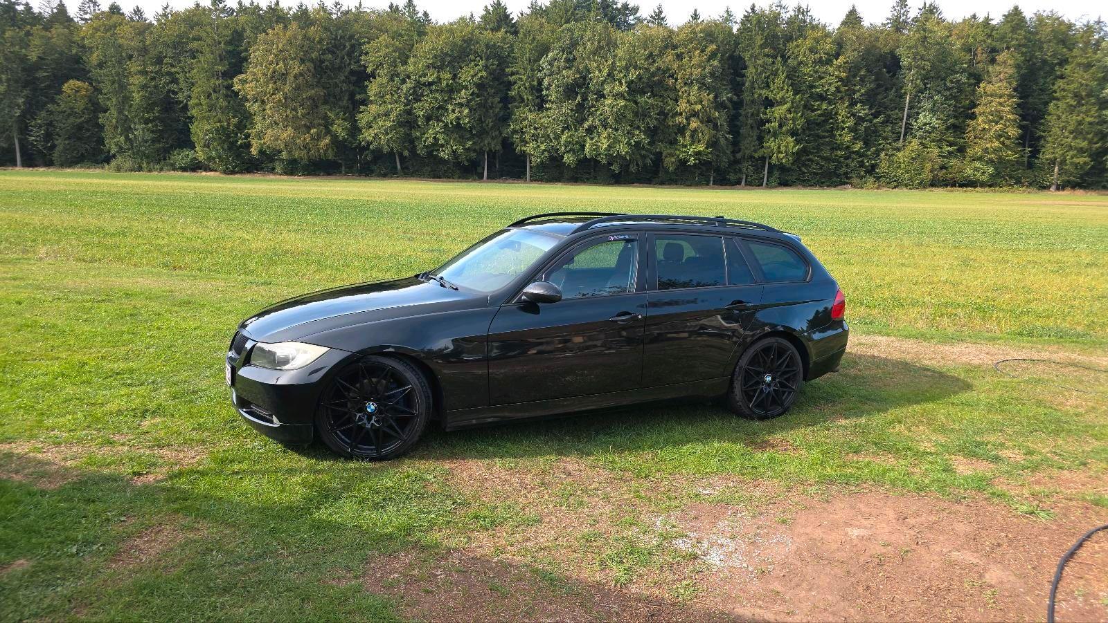 BMW 320
