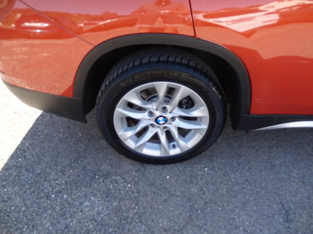 Fahrzeugabbildung BMW X1 sDrive 20i/1.Hd/65TKM/Pano/SitzH/PDC/