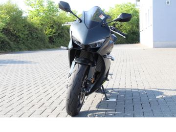 Honda CBR650R e-Clutch *inkl Zubehör und 1.Inspektion