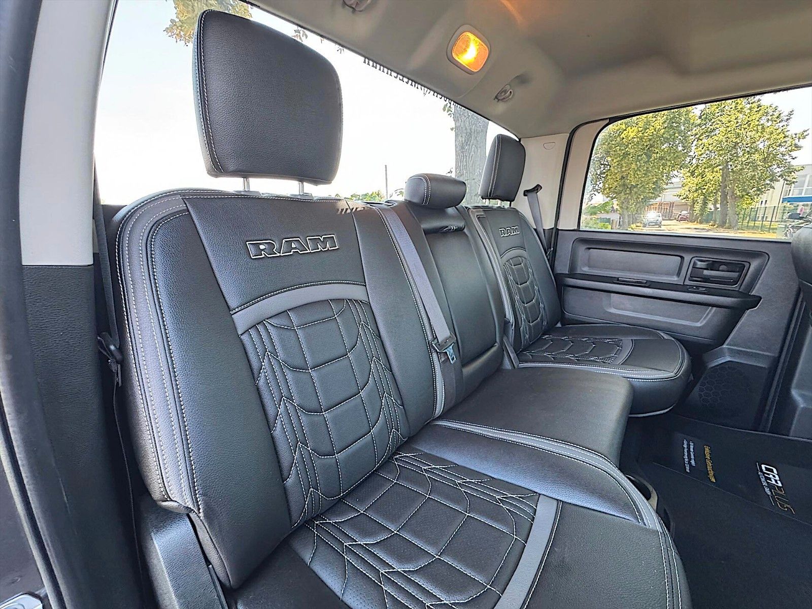 Fahrzeugabbildung Dodge RAM 5.7 V8 HEMI SPORT Offroad NIGHT 4x4 RAM BOX