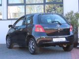 Toyota Yaris Luna 1,3-l-VVT-i - Toyota Yaris: Luna