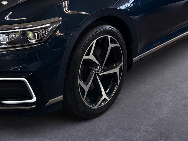 Passat Variant GTE 1.4 eHybrid R-LINE +AHK+PANO+