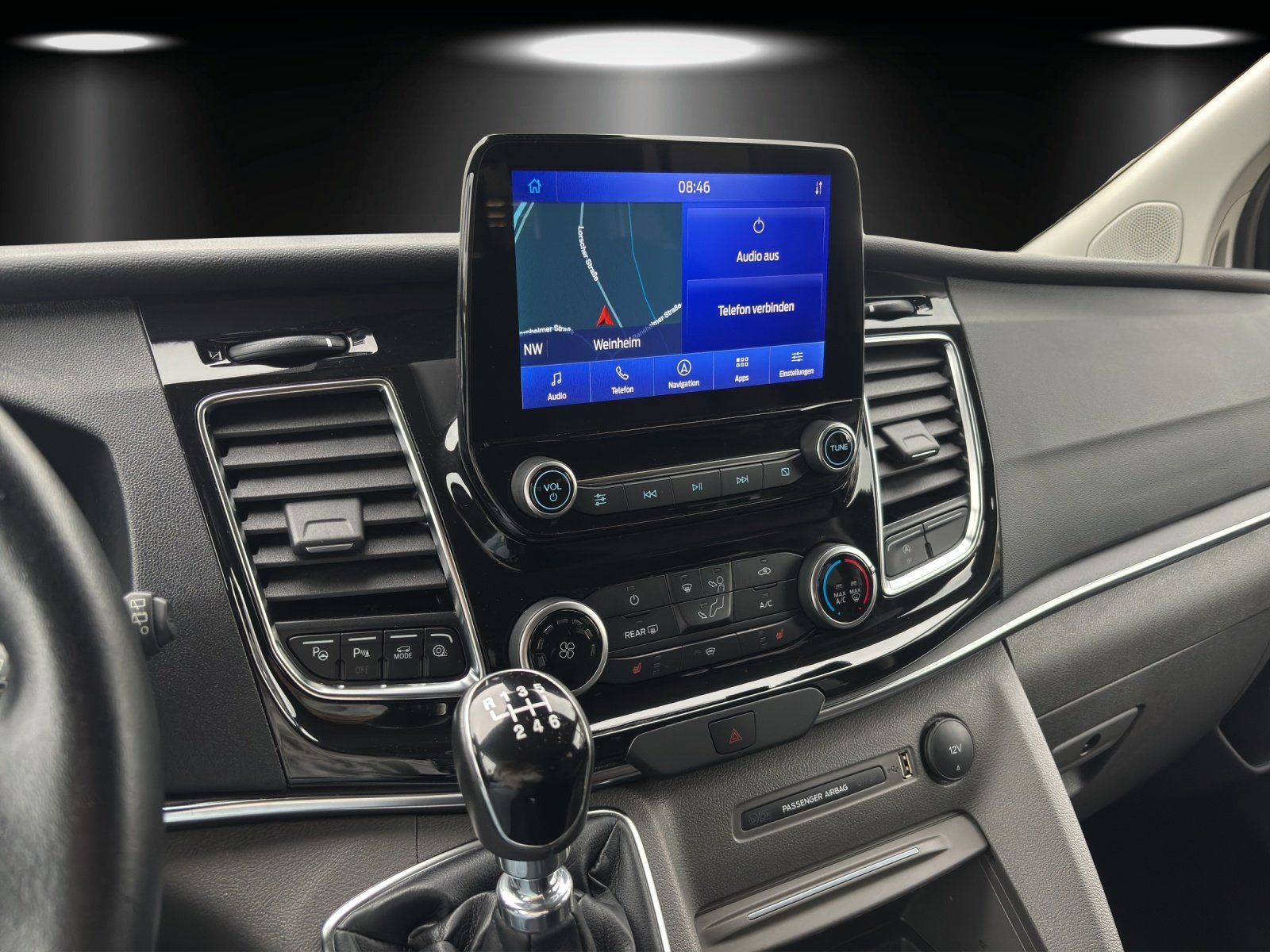 Fahrzeugabbildung Ford Tourneo Custom 2.0 TDCi 320 L2 Trend (EURO 6d)