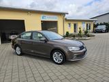 Volkswagen Jetta VI Basis BMT*Sitzheizung*8-fach Bereift* - Volkswagen Jetta